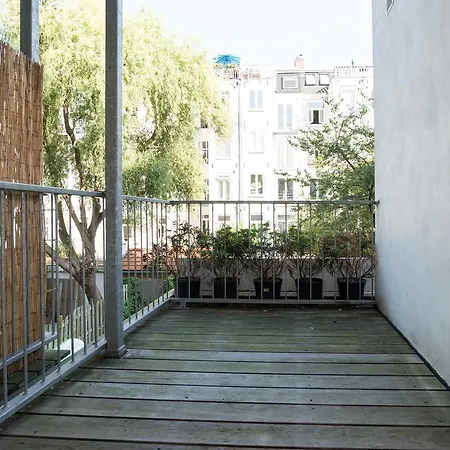Ruby Van Gogh Apartment Amsterdam